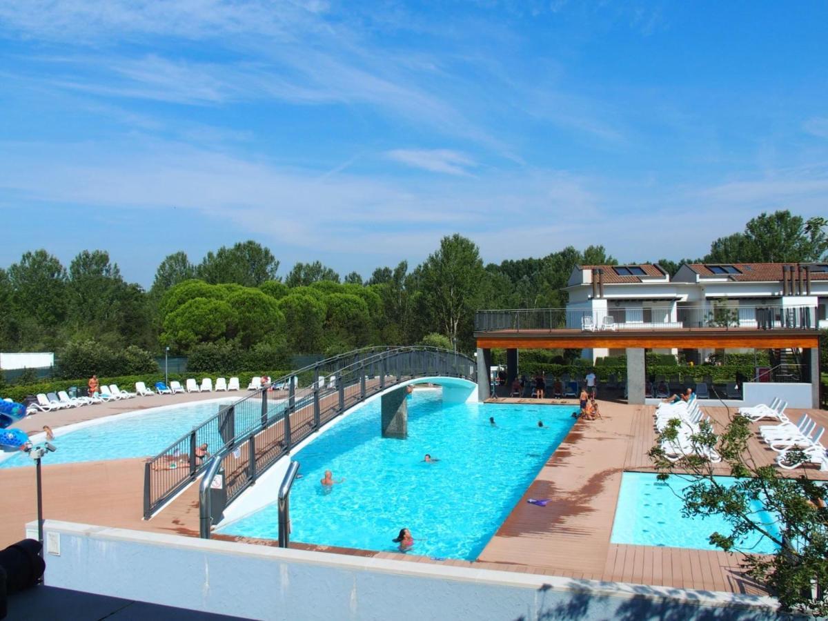 A Beautiful In A Quiet Area With Pool Apartment Bibione